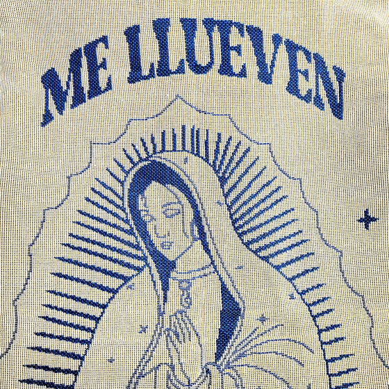 Me Llueven Las Bendiciones Woven Blanket